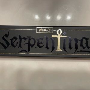 KVD Beauty eyeshadow Palette